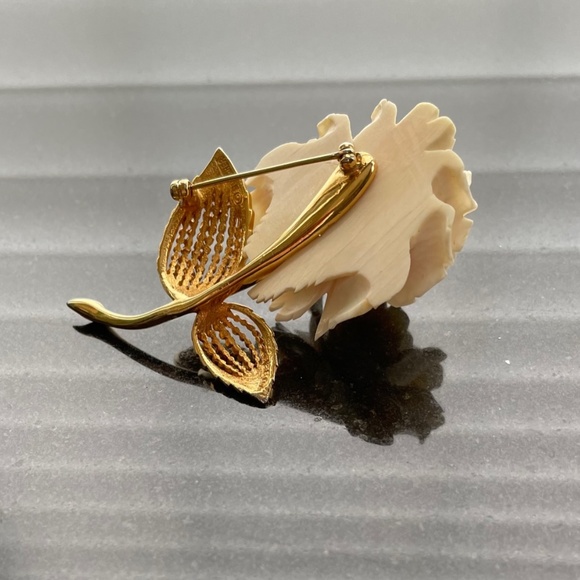Marcel Boucher Signed and Numbered Vintage Gold Plated,  White Rose Brooch - Picture 10 of 12